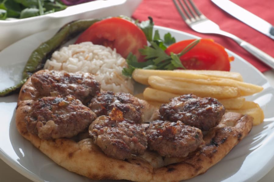 Rüyada Cızbız Köfte Görmek